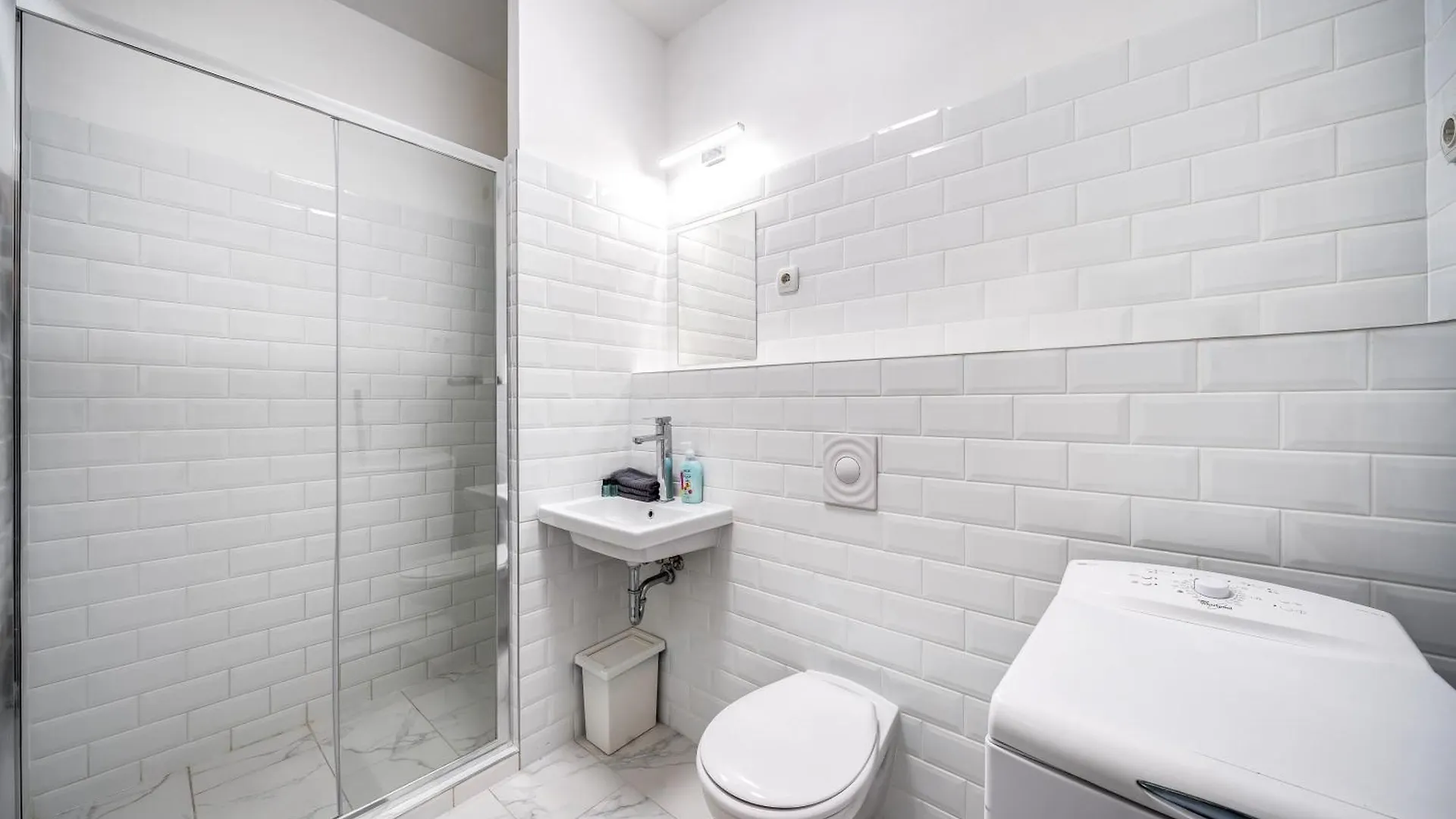 Klauzal 11-202 City Center Apartment Budapest Hungary